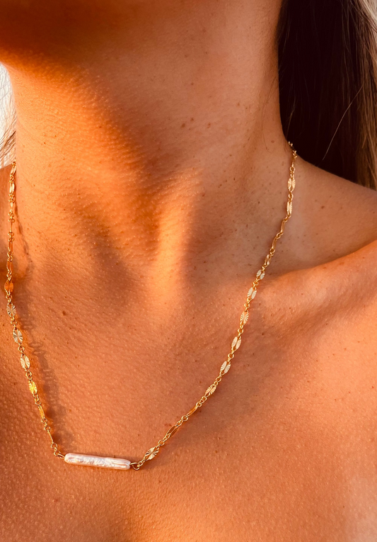 Sol sequence necklace